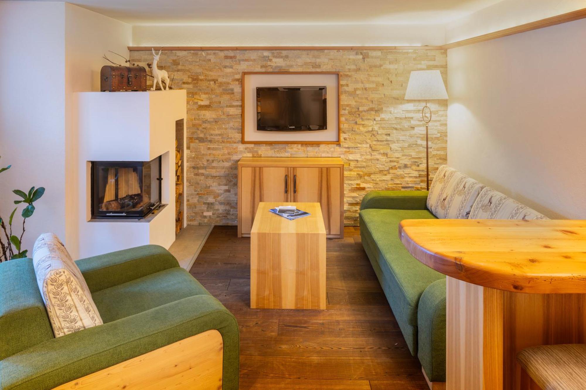 Wander- Und Wellnesshotel Kanzler Bad Mitterndorf Exterior foto